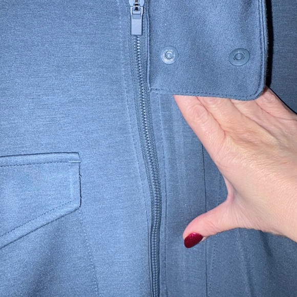 Yogalicious Teal Activewear Top - Picture 4 of 7